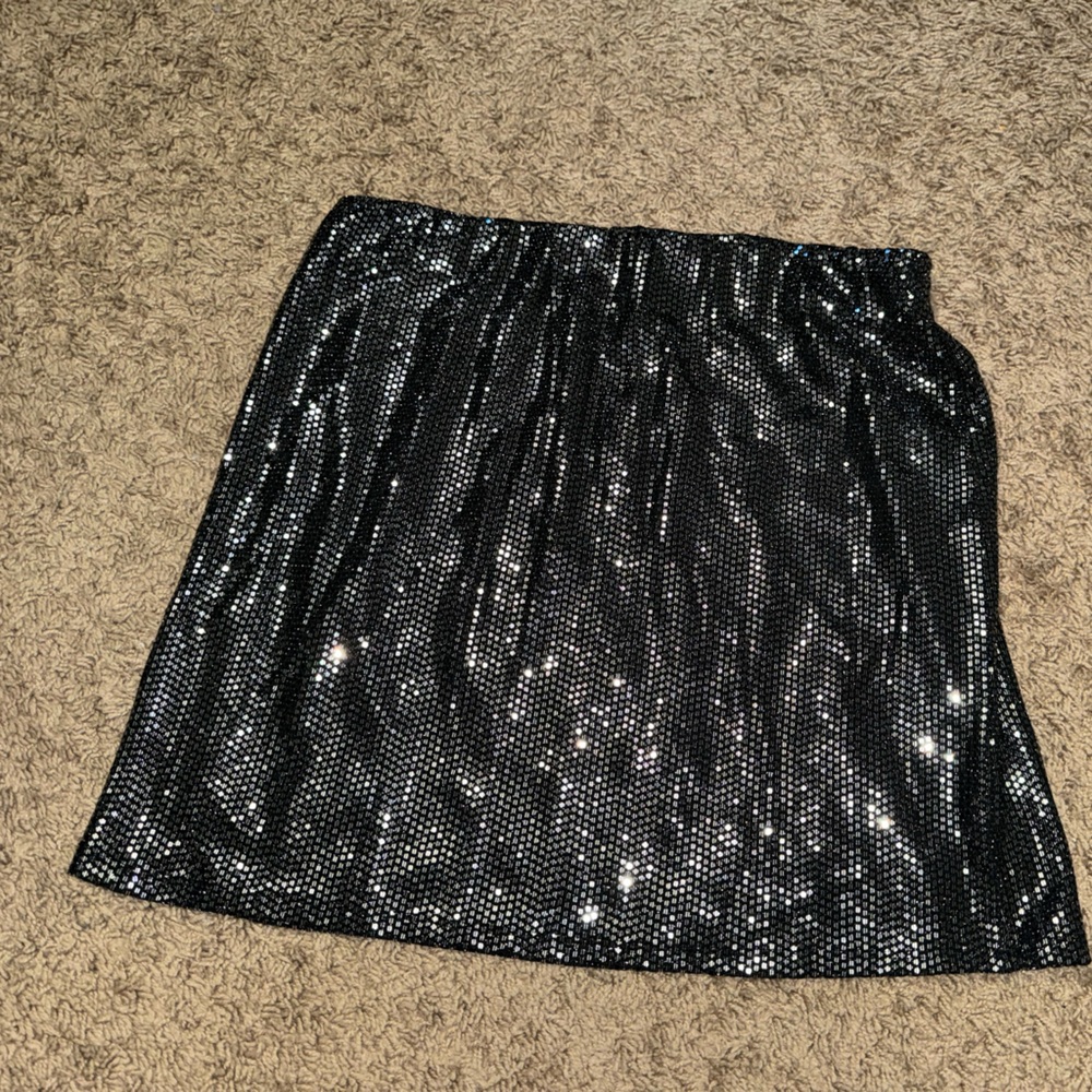 Band of Gypsies Skirt Size Medium. (NWOT)